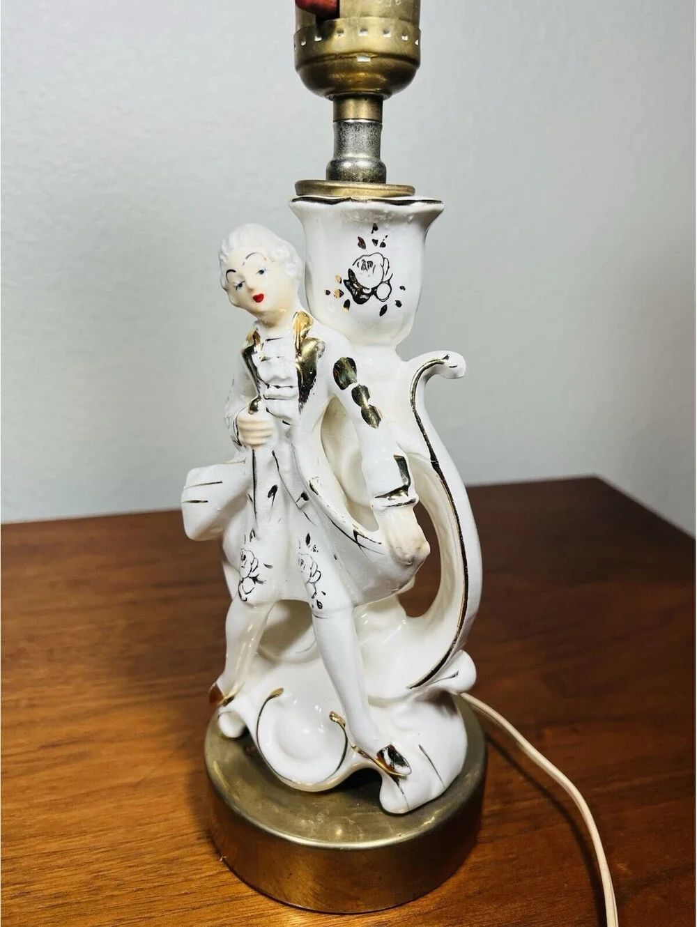 Vintage Porcelain Colonial Figurine Table Lamp Japan